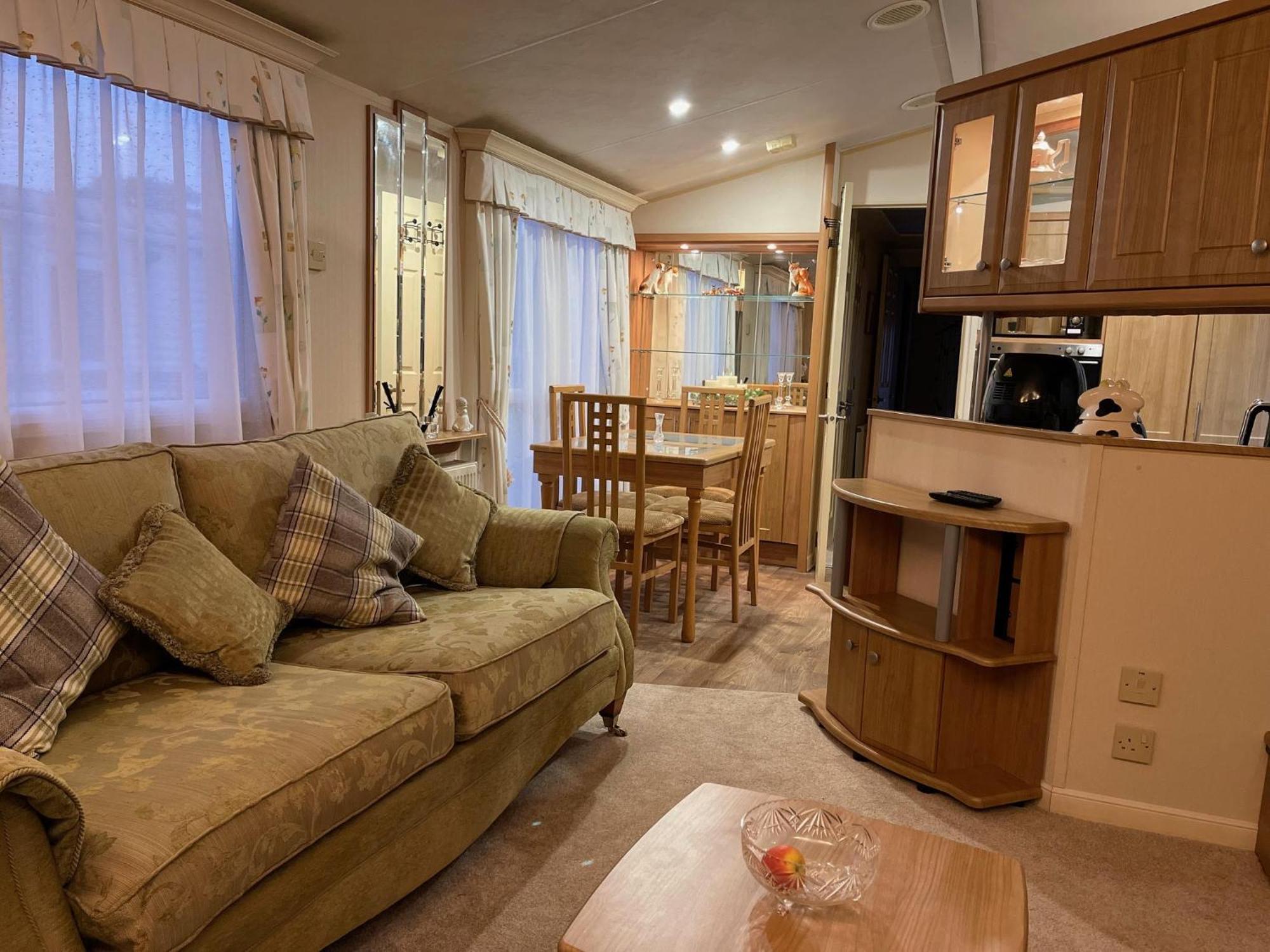 Severnside Boat And Caravan Park Gloucestershire - Caravan 1 Deerhurst ภายนอก รูปภาพ